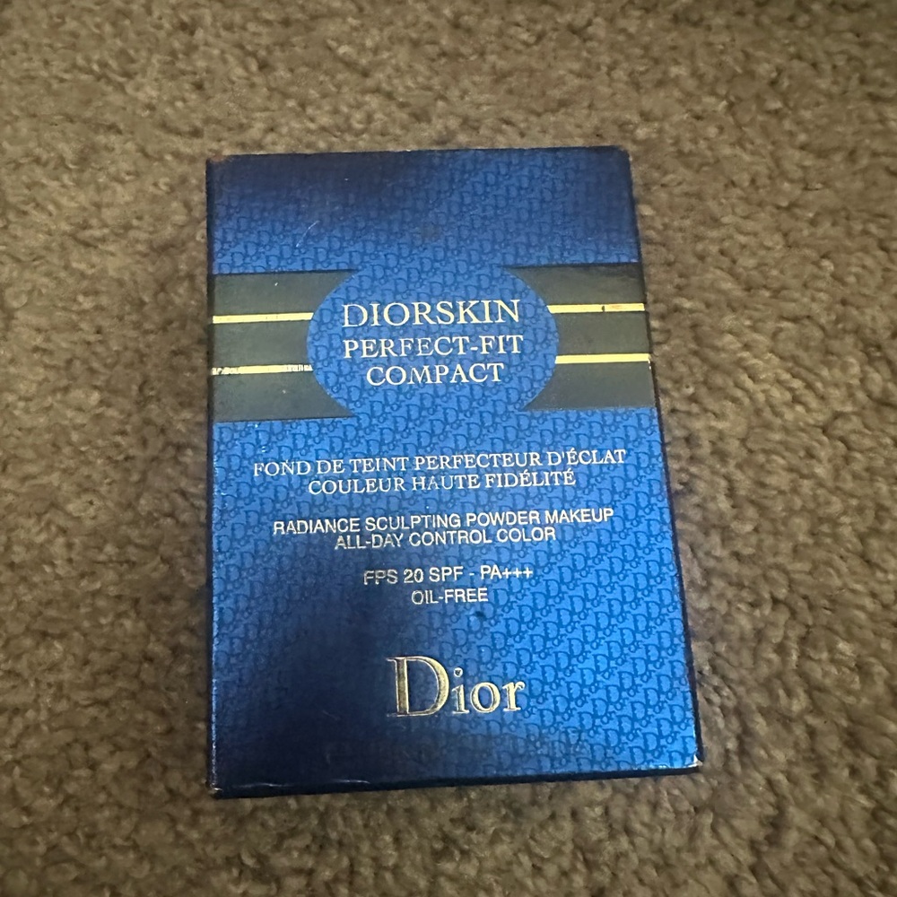 Dior Diorskin perfectfit Compact ( discontinued)